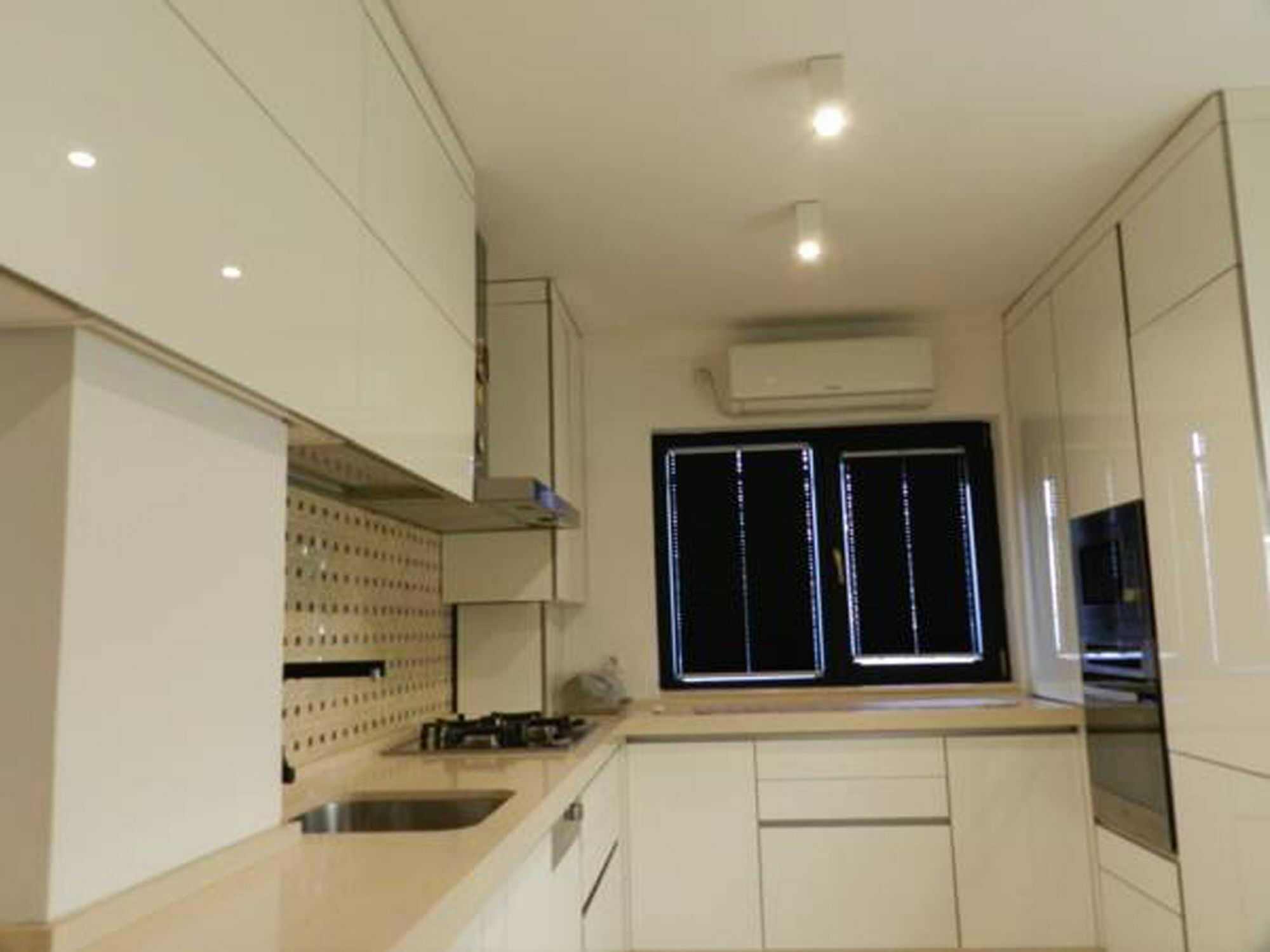 Mihail Cioranu Apartment بوخارست المظهر الخارجي الصورة